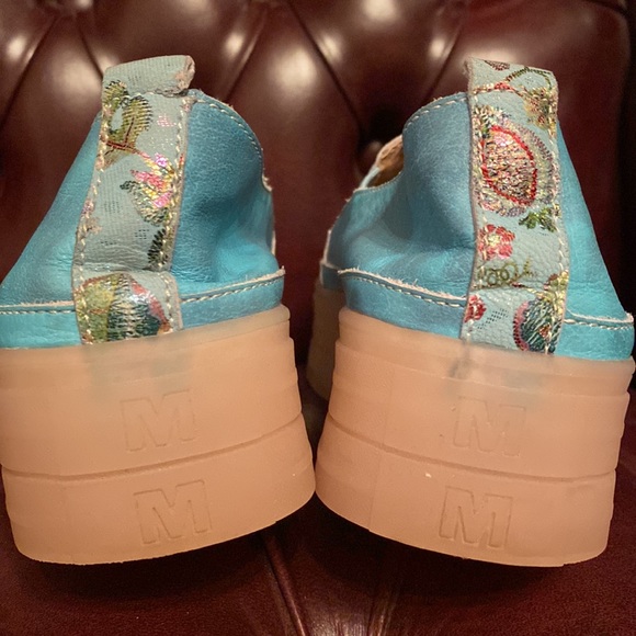 CHECK THESE OUT! Spring Step L'Artiste Floral Slip-on Platform Shoes - Picture 5 of 7